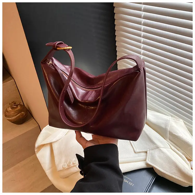 Black Crossbody Bag for Women 2026 Retro Large Capacity — feature 40