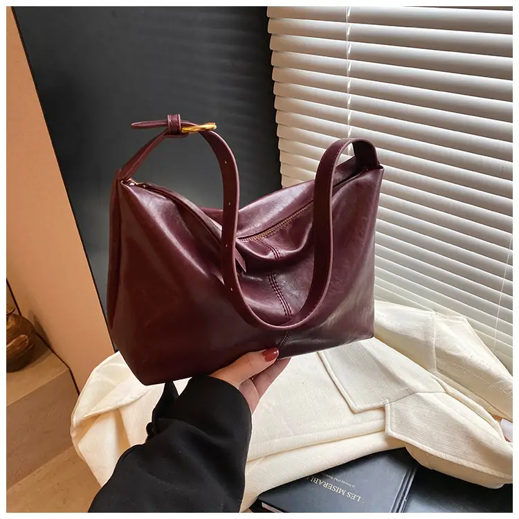 Black Crossbody Bag for Women 2026 Retro Large Capacity — feature 41
