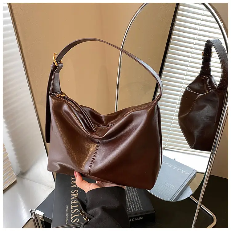Black Crossbody Bag for Women 2026 Retro Large Capacity — feature 44