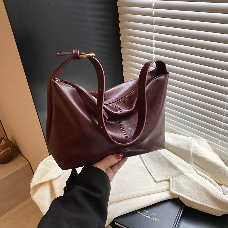 Black Crossbody Bag for Women 2026 Retro Large Capacity - Image 4