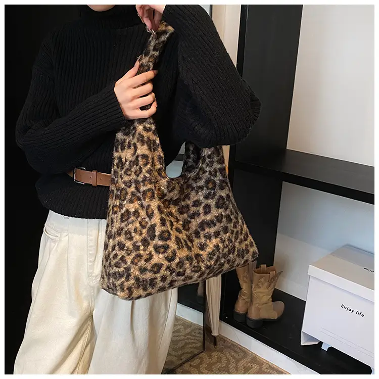 Leopard Print Shoulder Bag for Women Autumn Winter Casual Large Capacity — feature 11