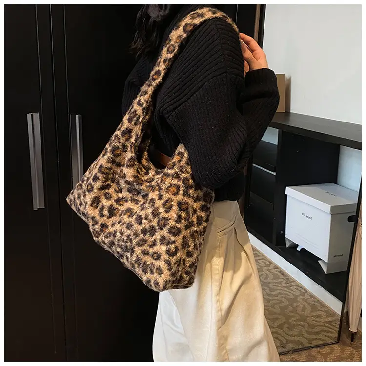 Leopard Print Shoulder Bag for Women Autumn Winter Casual Large Capacity — feature 13