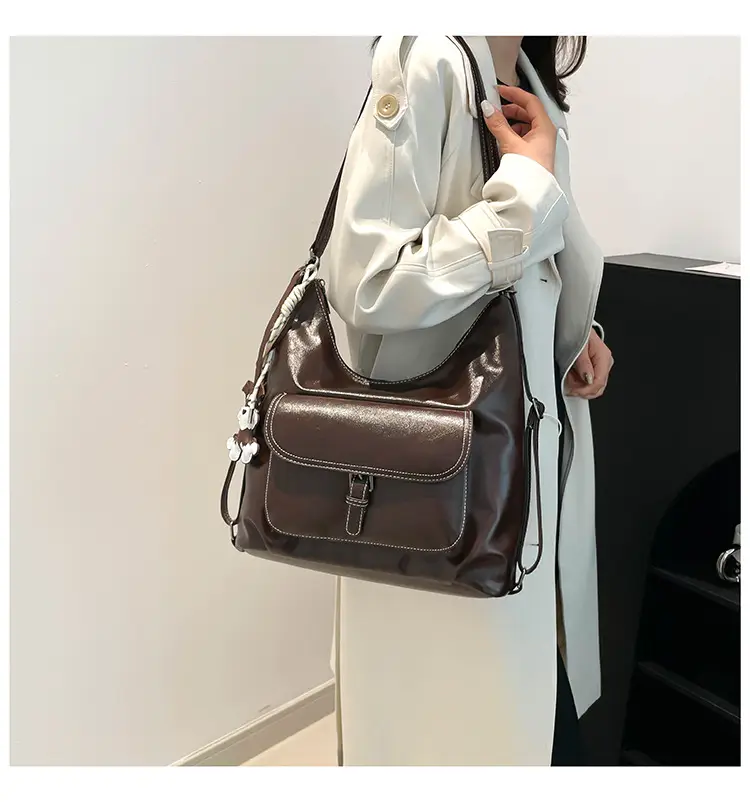 Women's Retro Brown Leather Shoulder Bag Large Capacity Winter 2024 — feature 24