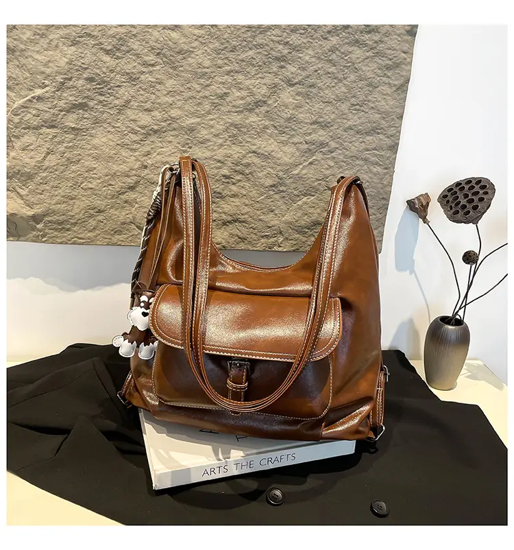 Women's Retro Brown Leather Shoulder Bag Large Capacity Winter 2024 — feature 40