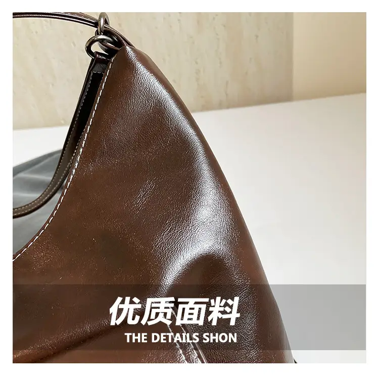 Women's Retro Brown Leather Shoulder Bag Large Capacity Winter 2024 — feature 7