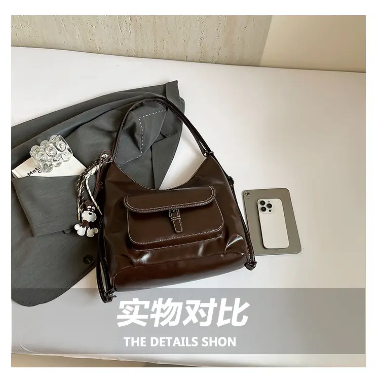 Women's Retro Brown Leather Shoulder Bag Large Capacity Winter 2024 — feature 8
