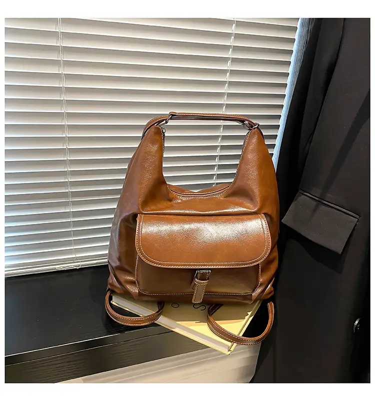 Women's Retro Brown Leather Shoulder Bag Large Capacity Winter 2024 - Image 2