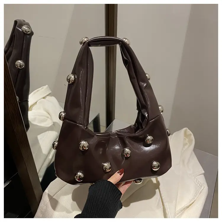 2024 Winter Women's White Rivet Shoulder Bag — feature 16