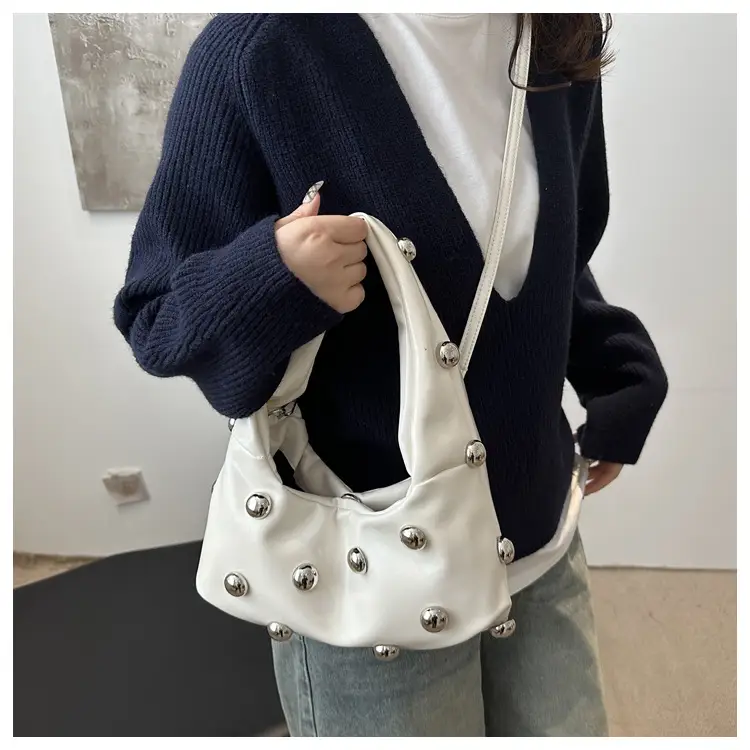 2024 Winter Women's White Rivet Shoulder Bag — feature 8