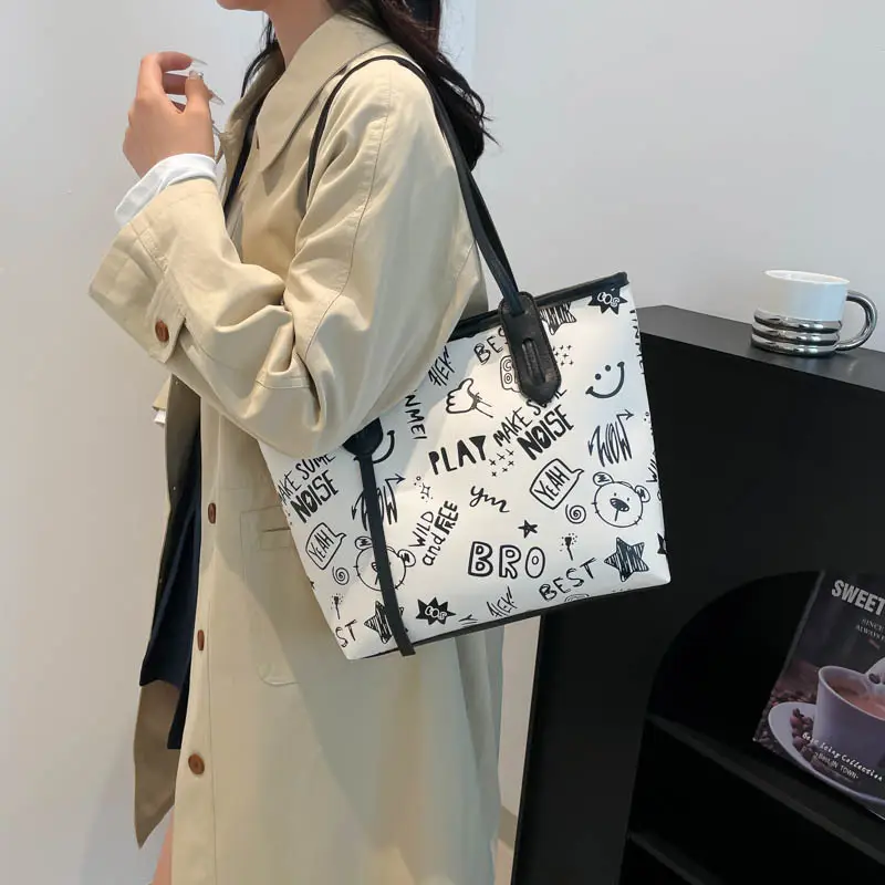 Women Cartoon Print Cartoon Tote Bag Black White — feature 33