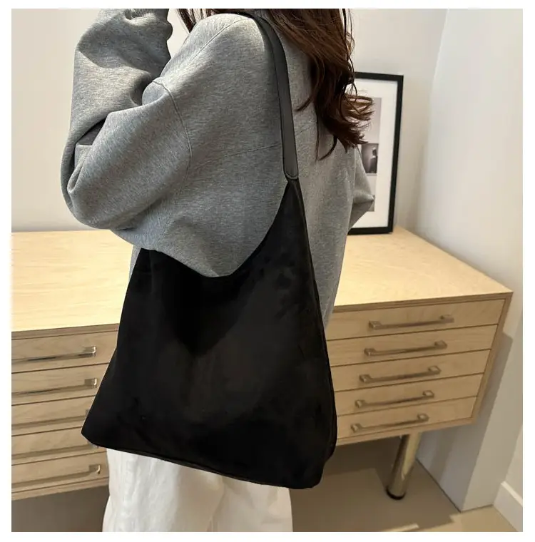 Retro Frosted Large Shoulder Bag Women 2025 — feature 18