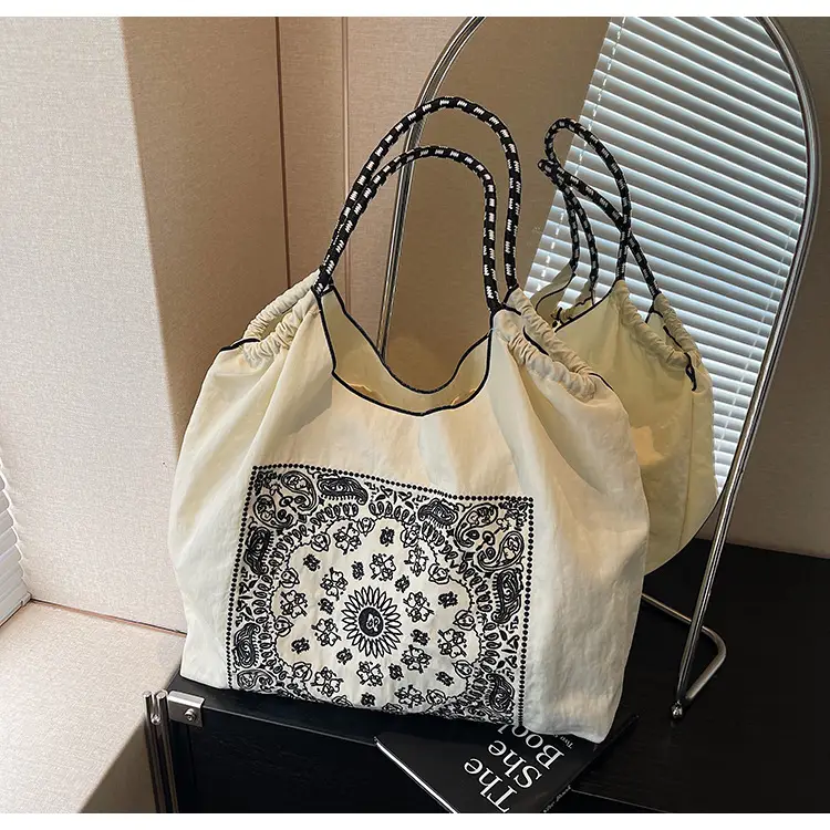 Retro Embroidered Nylon Tote Bag Women Large Capacity — feature 8