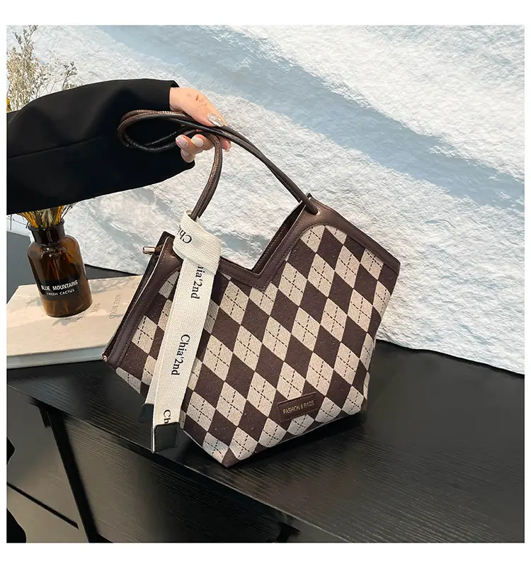 Niche Checkered Shoulder Bag Women 2024 Large Capacity — feature 19