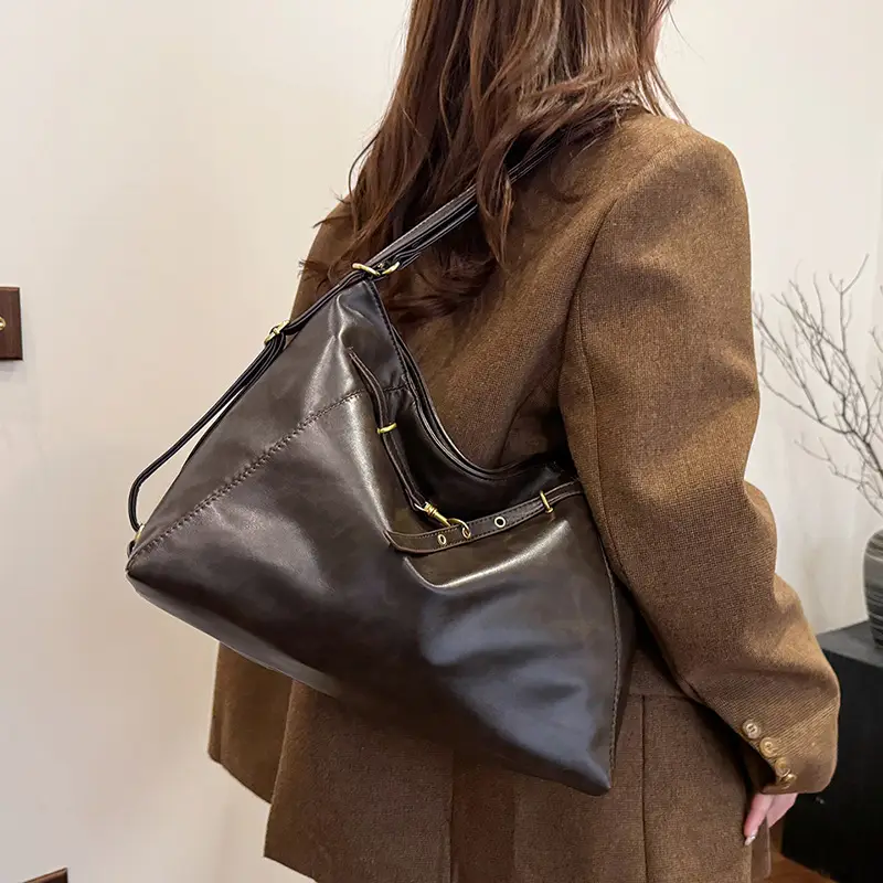 High-End Retro Black Shoulder Bag 2025 Summer - Image 4