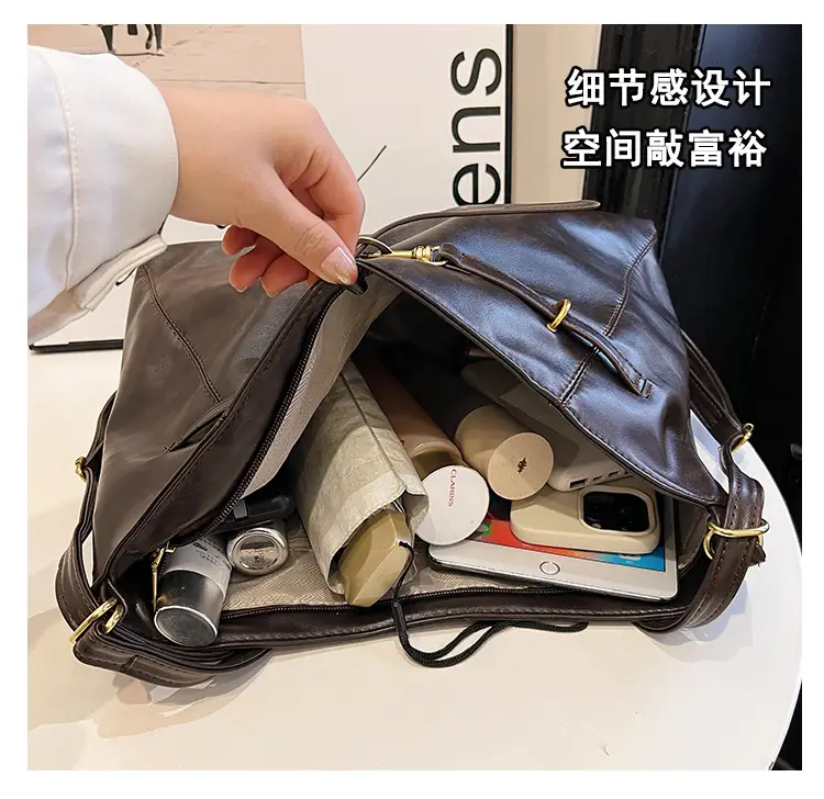 High-End Retro Black Shoulder Bag 2025 Summer — feature 10