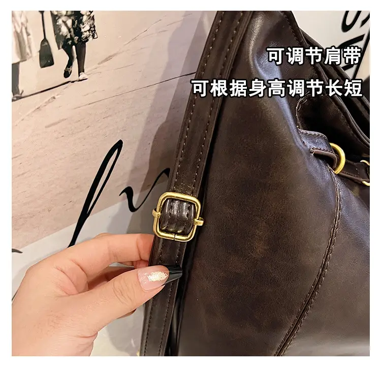 High-End Retro Black Shoulder Bag 2025 Summer — feature 8