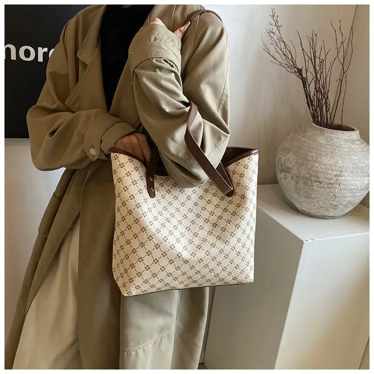 2024 Winter Vintage Handbag Women's New Armpit Tote Bag — feature 13