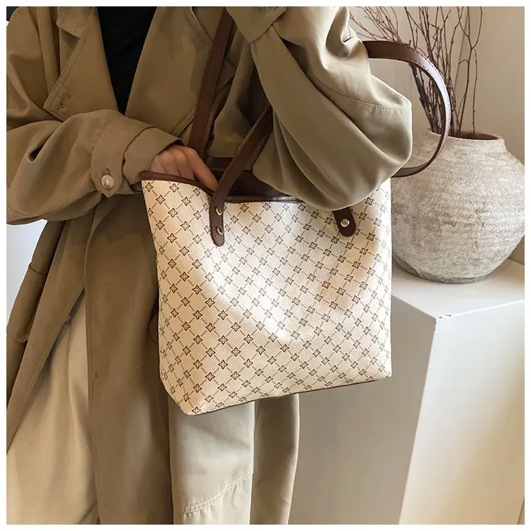 2024 Winter Vintage Handbag Women's New Armpit Tote Bag — feature 14