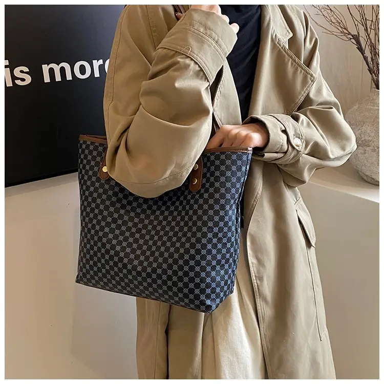 2024 Winter Vintage Handbag Women's New Armpit Tote Bag — feature 17