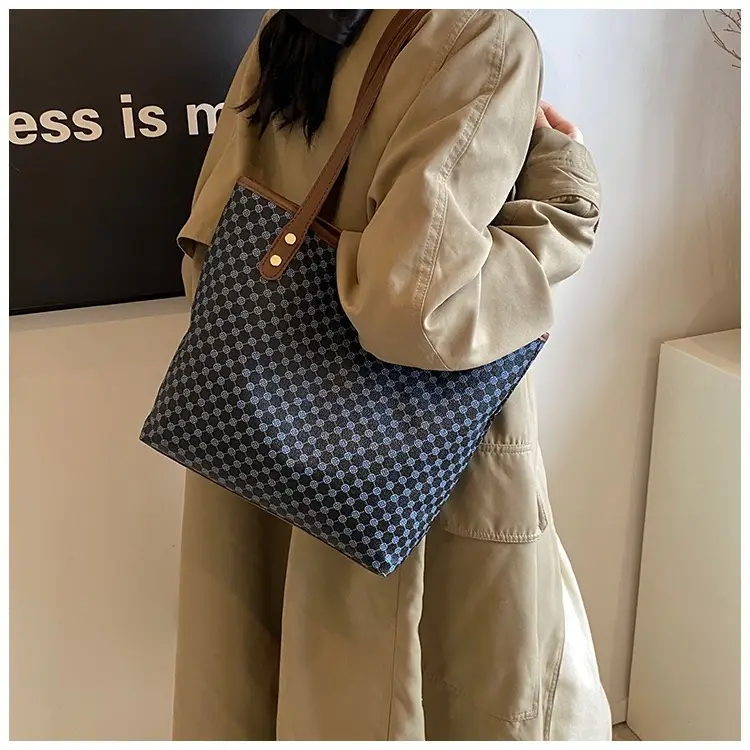 2024 Winter Vintage Handbag Women's New Armpit Tote Bag — feature 18