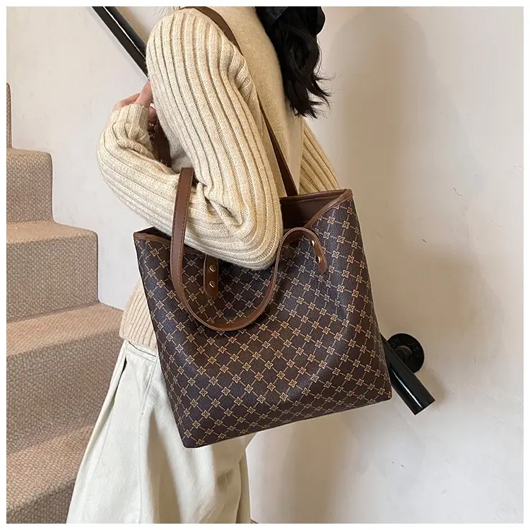 2024 Winter Vintage Handbag Women's New Armpit Tote Bag — feature 20