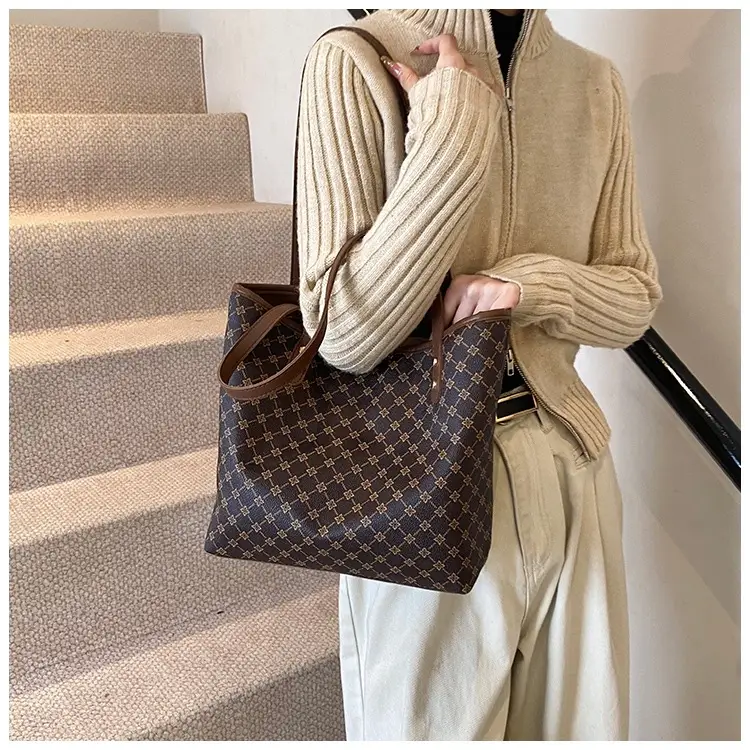 2024 Winter Vintage Handbag Women's New Armpit Tote Bag — feature 21