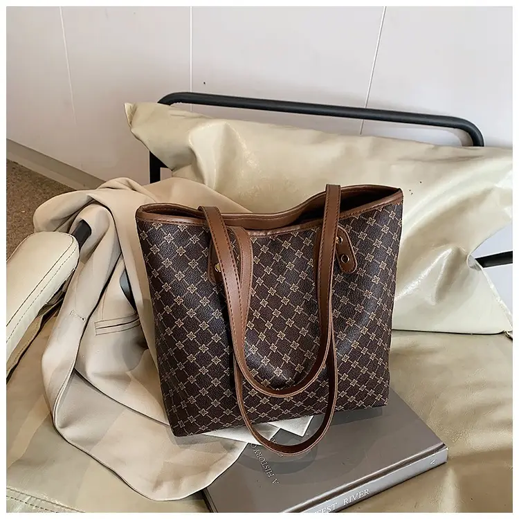 2024 Winter Vintage Handbag Women's New Armpit Tote Bag — feature 25