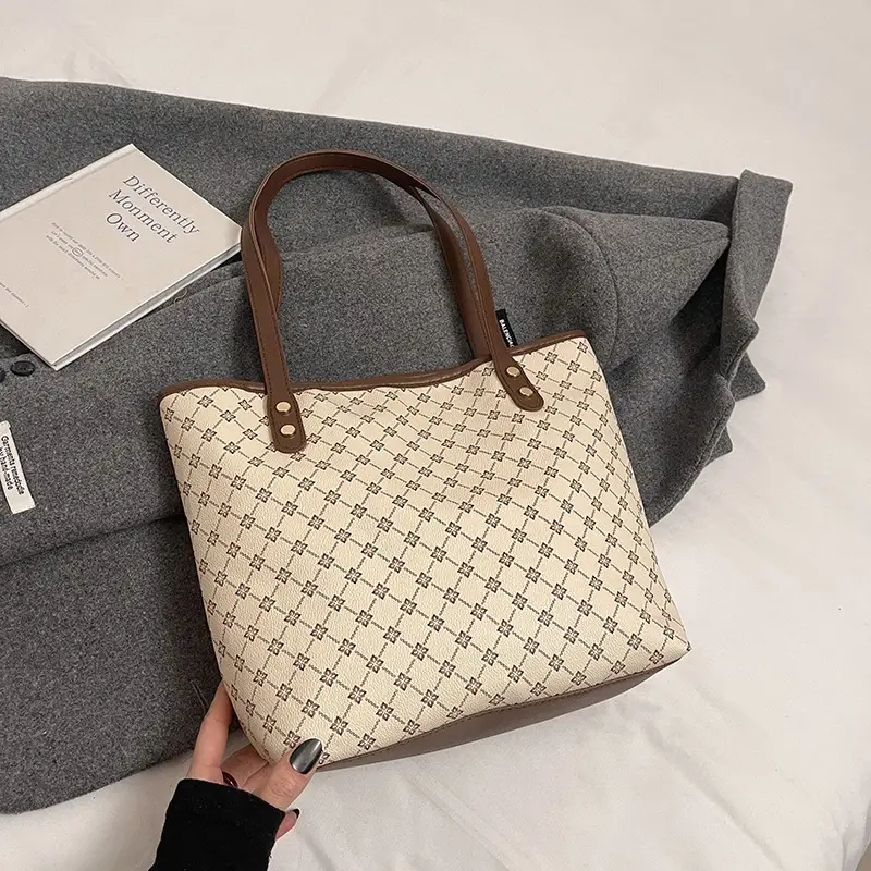 2024 Winter Vintage Handbag Women's New Armpit Tote Bag - Image 2