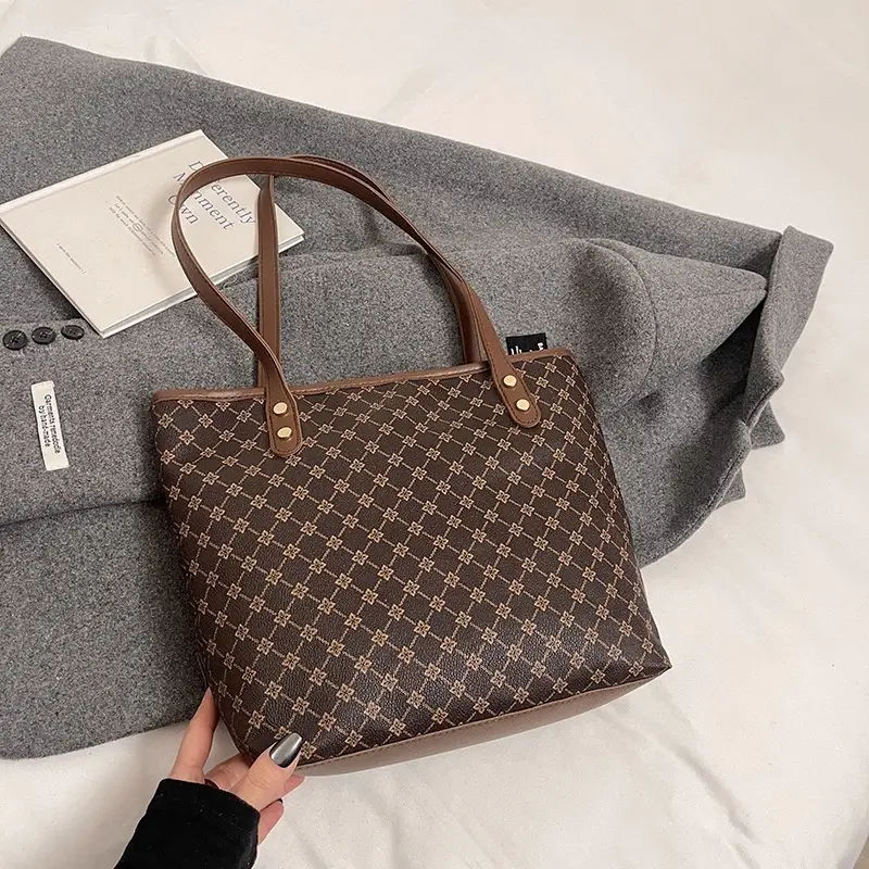 2024 Winter Vintage Handbag Women's New Armpit Tote Bag - Image 3