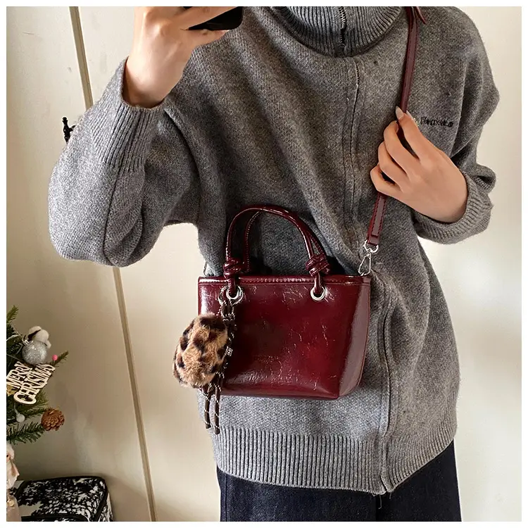 Black Croc Texture Shoulder Bag for Women — feature 10
