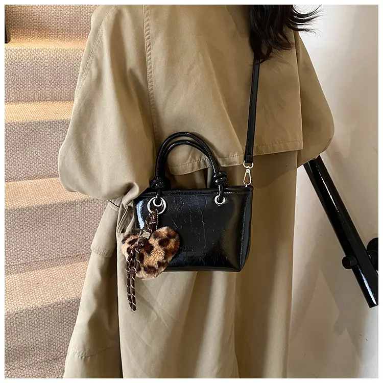 Black Croc Texture Shoulder Bag for Women — feature 15