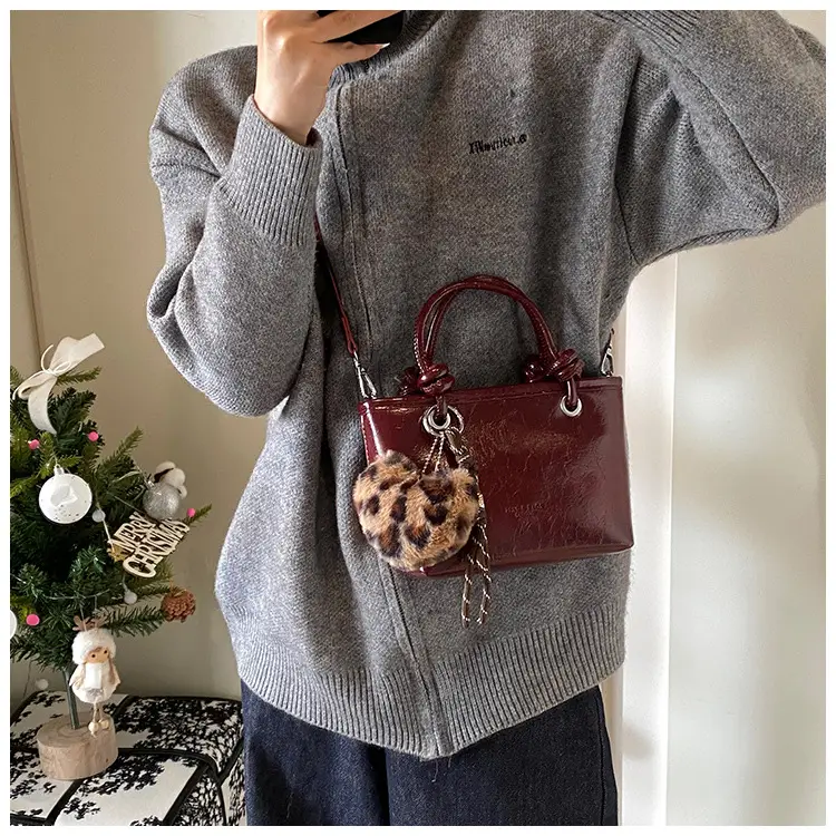 Black Croc Texture Shoulder Bag for Women — feature 8