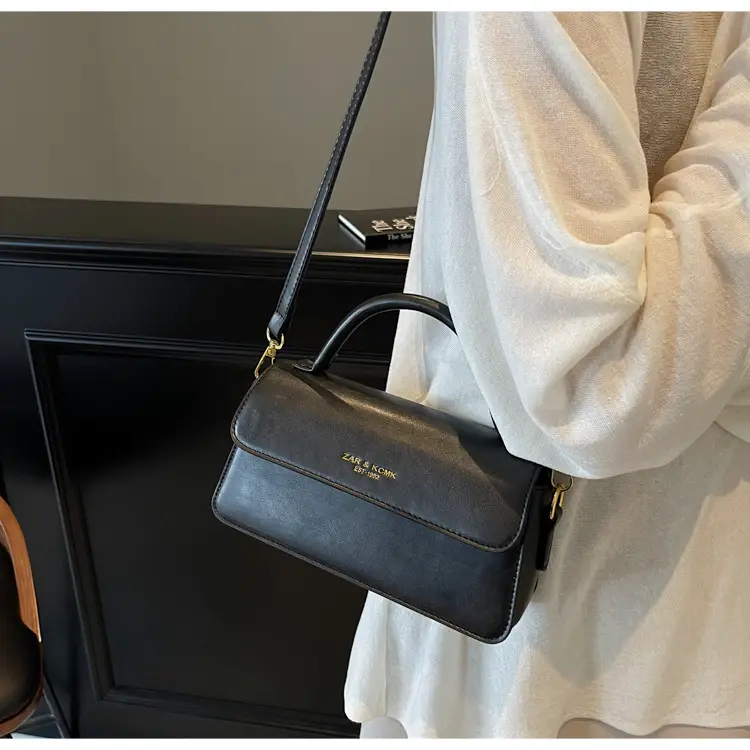 Retro Brown Square Shoulder Bag for Women 2025 — feature 18