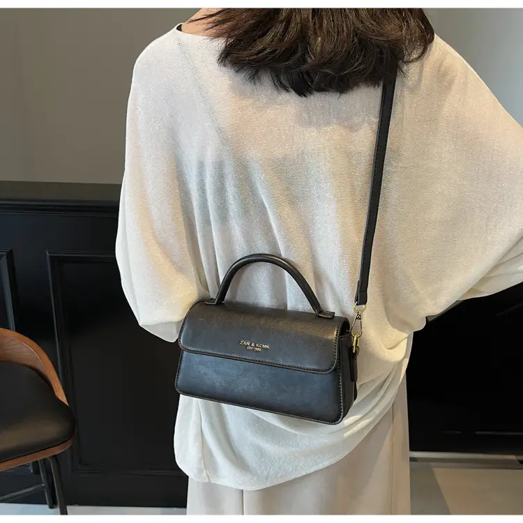 Retro Brown Square Shoulder Bag for Women 2025 — feature 19