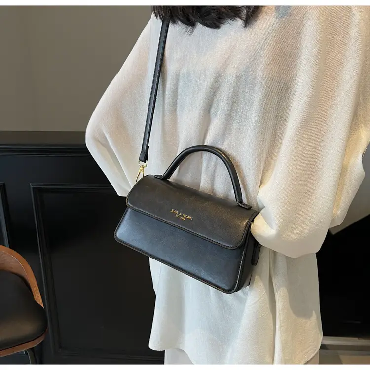 Retro Brown Square Shoulder Bag for Women 2025 — feature 23