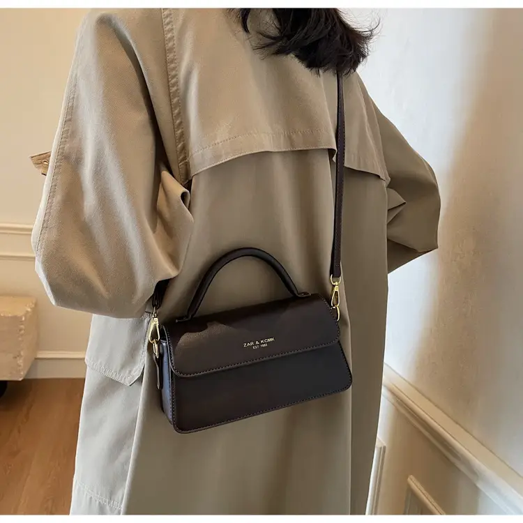 Retro Brown Square Shoulder Bag for Women 2025 — feature 31