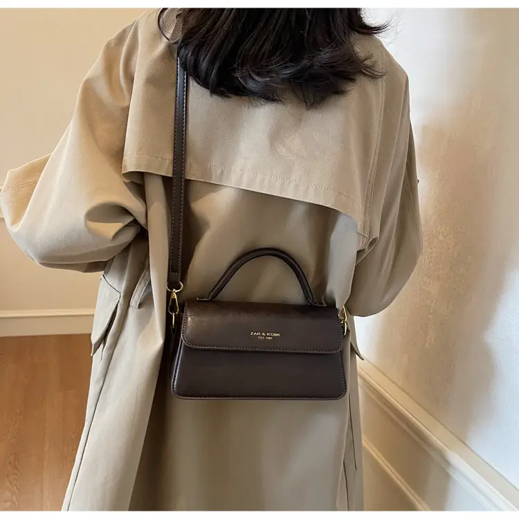 Retro Brown Square Shoulder Bag for Women 2025 — feature 32
