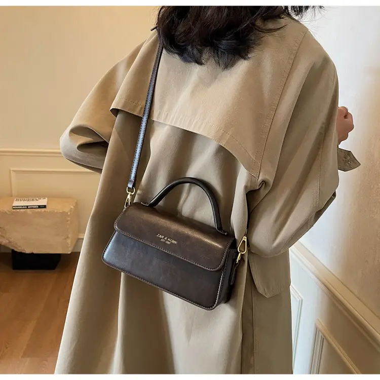 Retro Brown Square Shoulder Bag for Women 2025 — feature 33
