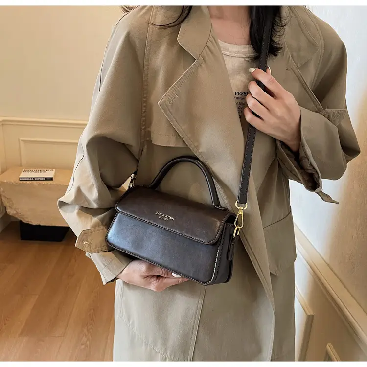 Retro Brown Square Shoulder Bag for Women 2025 — feature 34