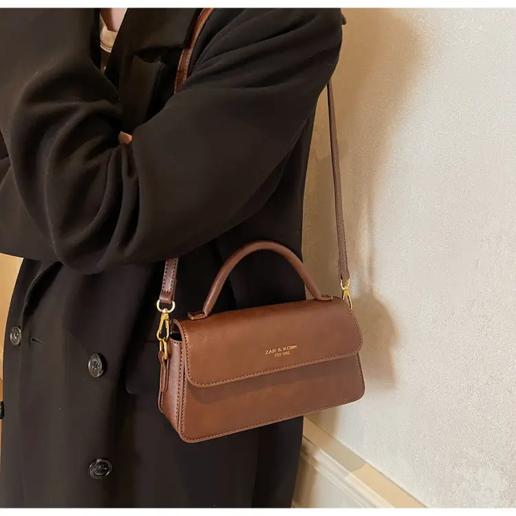 Retro Brown Square Shoulder Bag for Women 2025 — feature 40