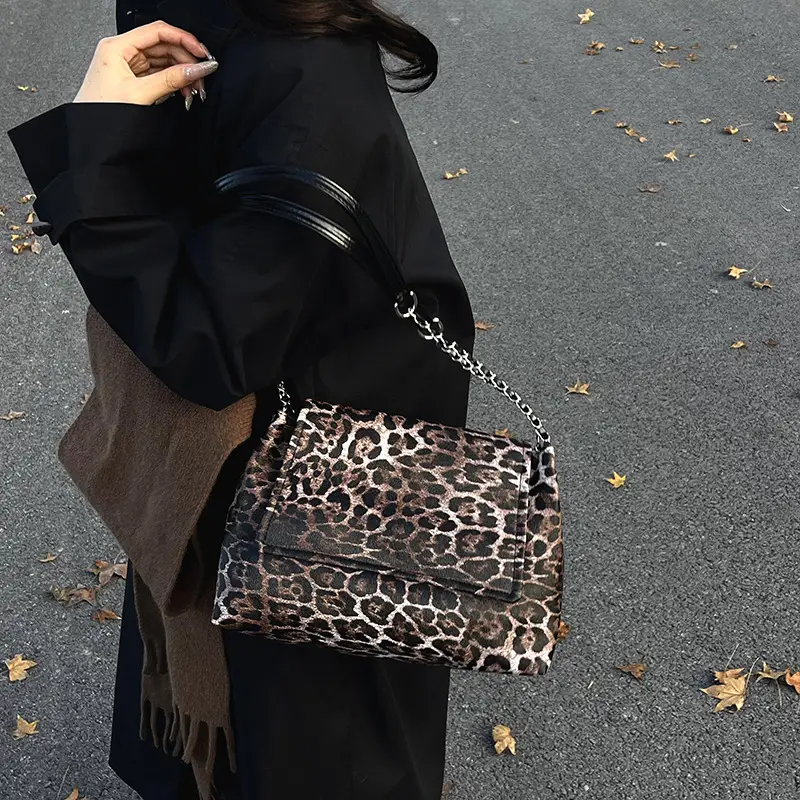 Leopard Print Chain Shoulder Bag Winter New Style - Image 5