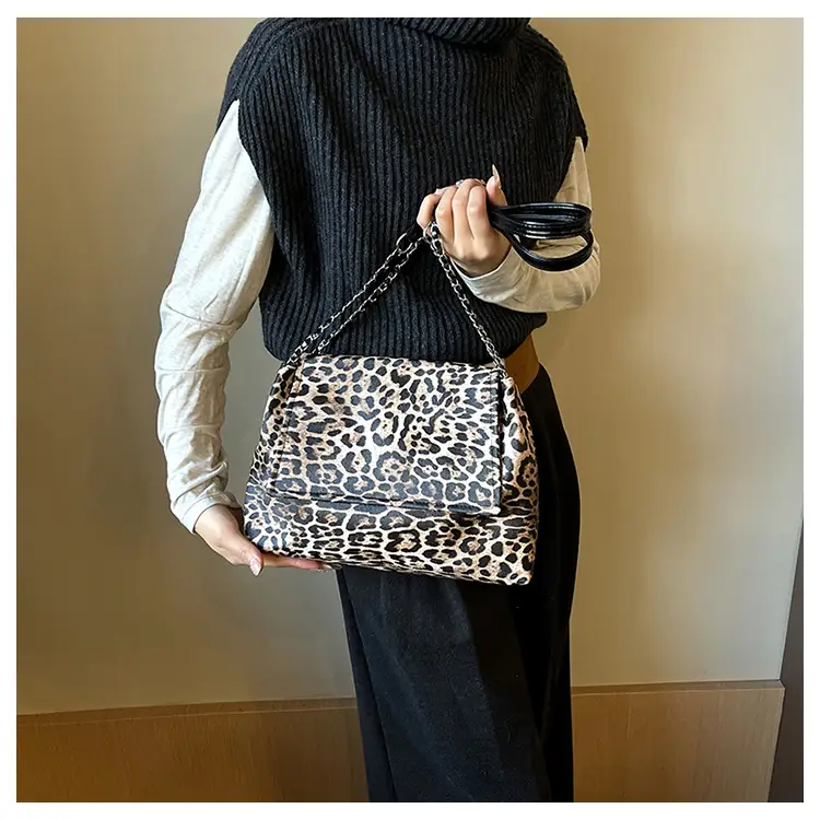 Leopard Print Chain Shoulder Bag Winter New Style — feature 13