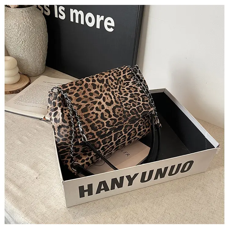 Leopard Print Chain Shoulder Bag Winter New Style — feature 14