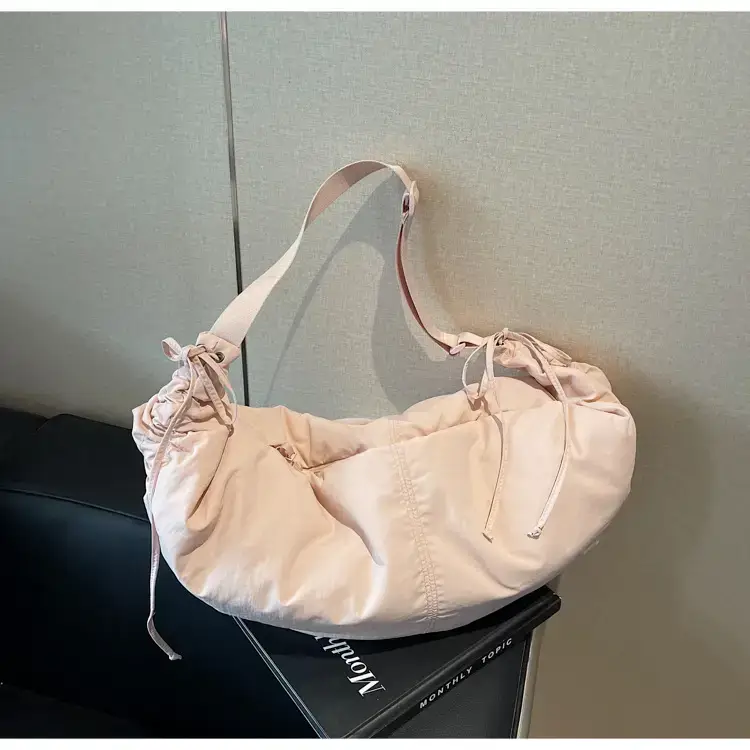Xiaozhong Pleated Crescent Bag Women's 2024 — feature 48