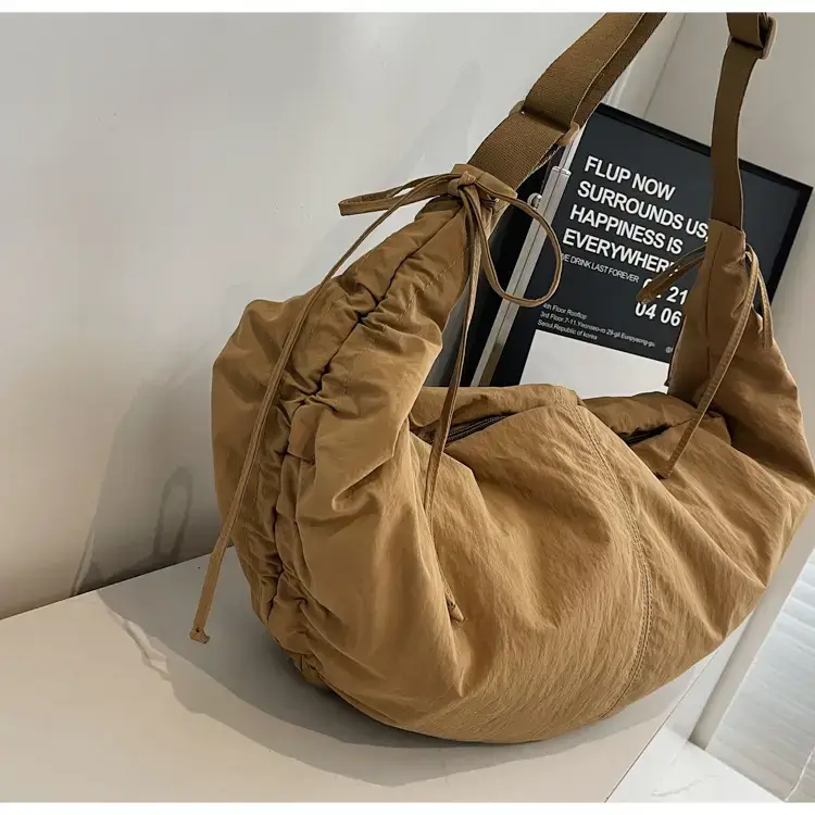 Xiaozhong Pleated Crescent Bag Women's 2024 — feature 61
