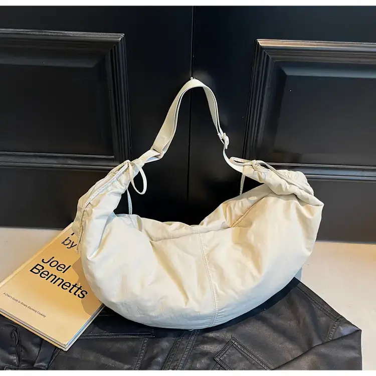 Xiaozhong Pleated Crescent Bag Women's 2024 — feature 71
