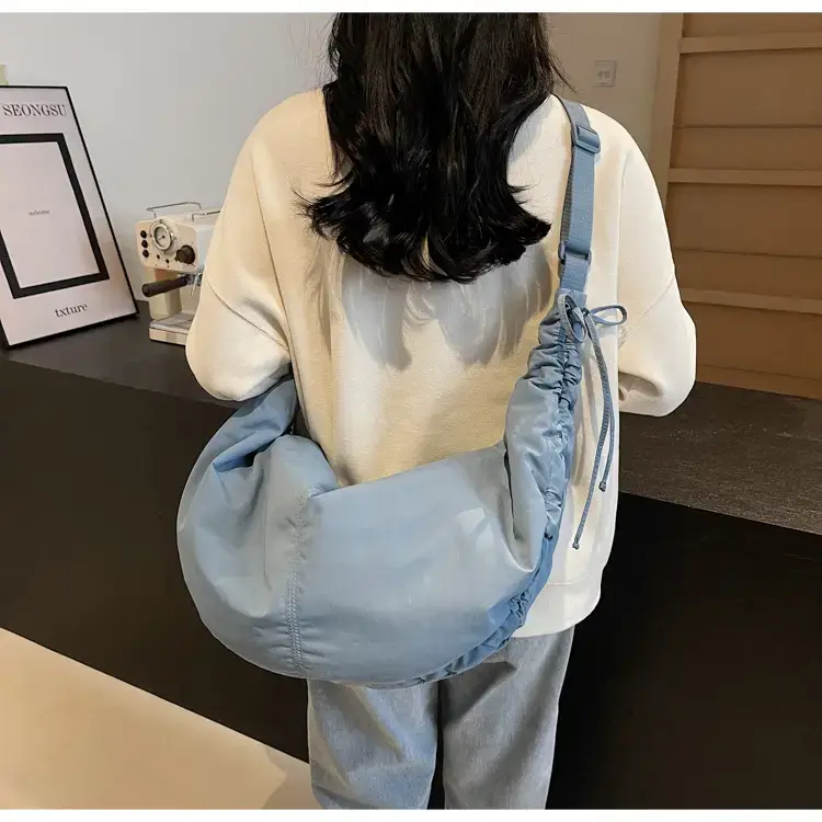 Xiaozhong Pleated Crescent Bag Women's 2024 — feature 76