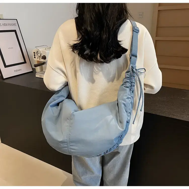 Xiaozhong Pleated Crescent Bag Women's 2024 — feature 77