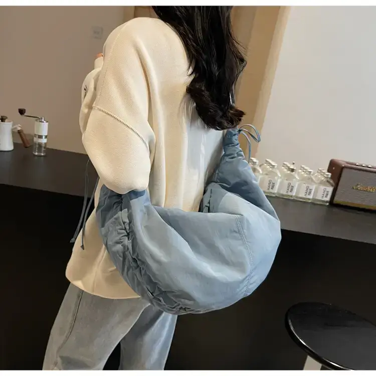 Xiaozhong Pleated Crescent Bag Women's 2024 — feature 79