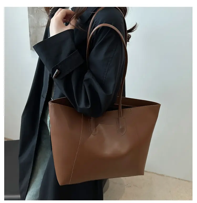 Brown Large Capacity Women's Tote Bag with Keychain — feature 13
